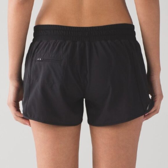Lululemon Hotty Hot Short (Long 4") in Black - Size 4 *Flawed* - Picture 13 of 13
